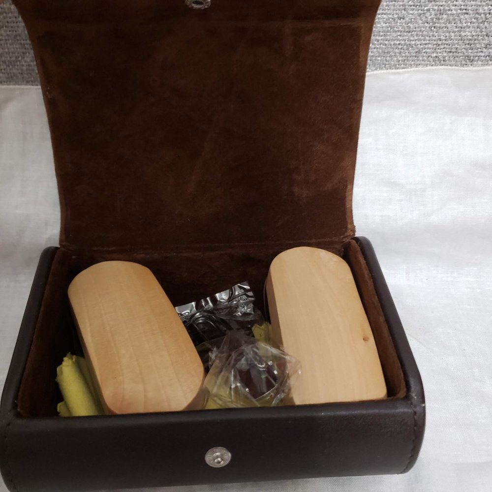 Dolce & Gabbana Shoe Polishing Brush and so on - total 5 Pieces Travel Set - Picture 5 of 16